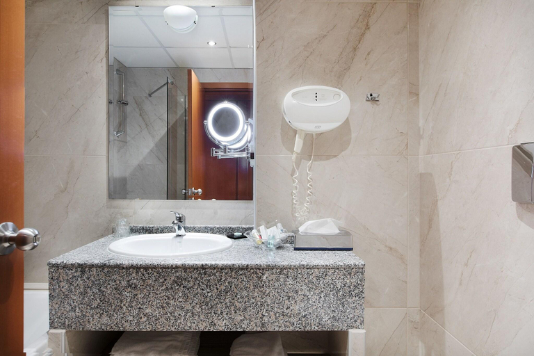 Bathroom 5, Hotel Z Palace & Congress Center, East Macedonia and Thrace