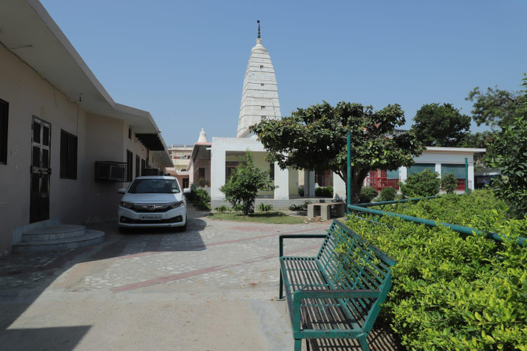 Exterior & Views, Radha Madhav Ashram Vrindavan, Mathura