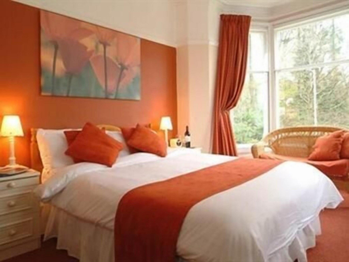 Room 3, Craglands Guest House, Cumbria