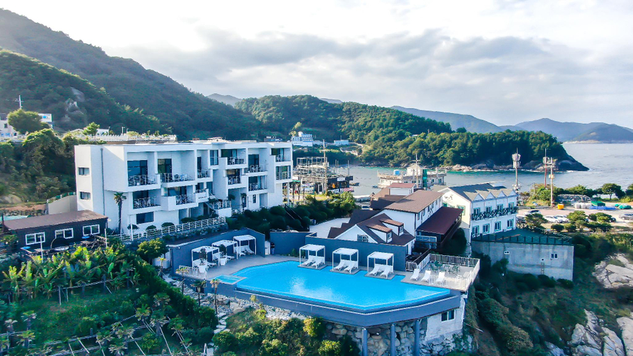 Others 3, Turtle Bay Pension, Yeosu