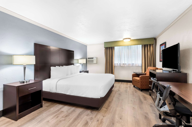 Bedroom 3, Best Western Plus Parkway Inn, Washington