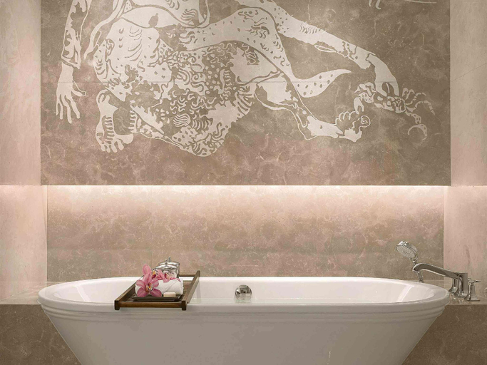 Bathroom 27