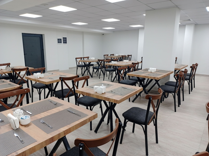 Food & Drinks 5, C Suites Antalia Airport, Antalya