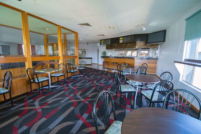 Food & Drinks 5, Elkira Court Motel, Alice Springs- Stuart