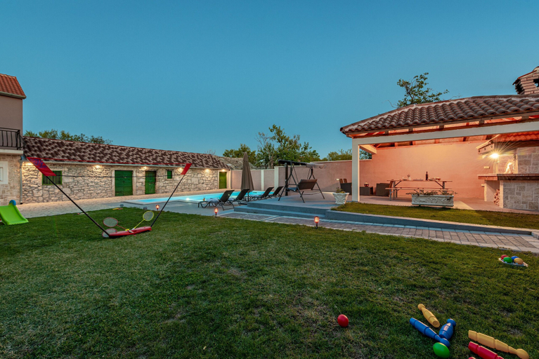 Exterior & Views 2, Villa Moki, Benkovac