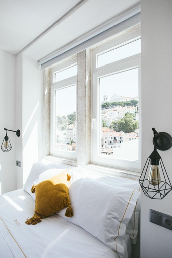 Bedroom 3, Castello Prime Suites, Lisbon