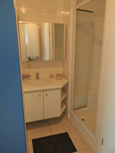Others 2, Apartment in Nieuwpoort for 4 Persons, West-Vlaanderen