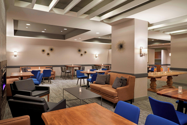 Food & Drinks 5, Courtyard by Marriott Downtown Toronto, Toronto
