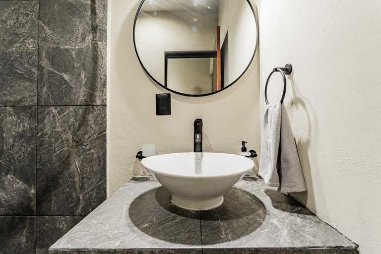 Bathroom 2, CASA ALDAMA- Style & Convenient Apartments, Isla Mujeres