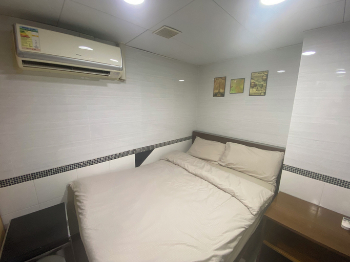 Bedroom 12
