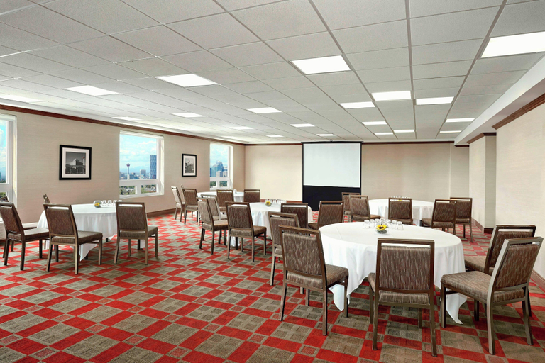 Food & Drinks 5, Four Points by Sheraton Calgary Airport, Division No. 6