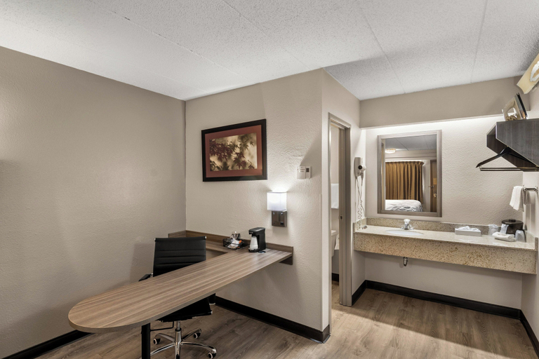 Bathroom 5, Red Roof Inn Enfield, Hartford