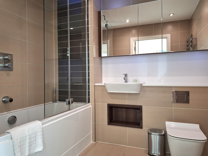 Bathroom 3, Still Life Aldgate Deluxe, London
