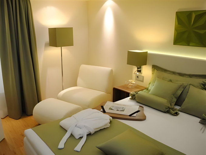 Bedroom 9