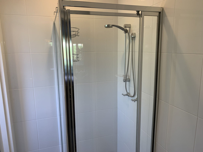 Bathroom 4, Ulladulla Harbour Motel, Shoalhaven - Pt B
