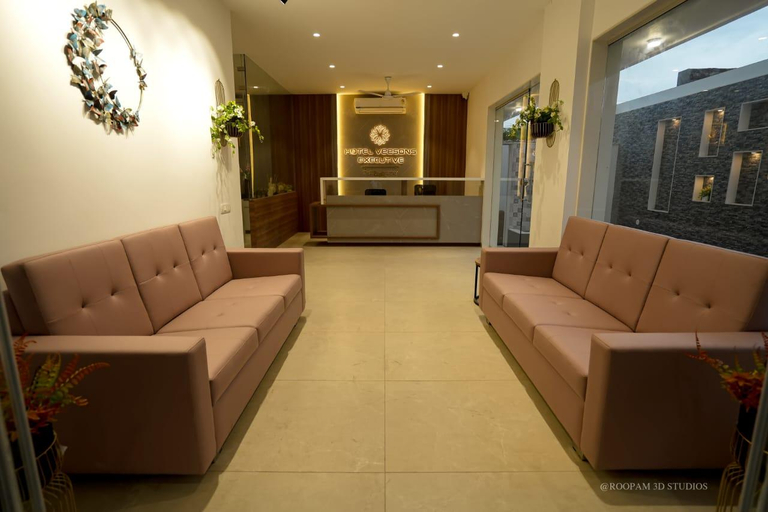 Others 5, HOTEL VEESONS EXECUTIVE , Solapur