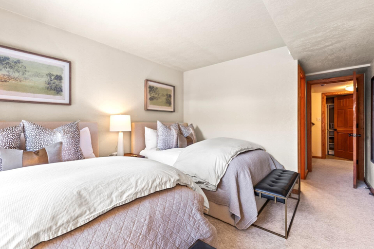 Bedroom 23