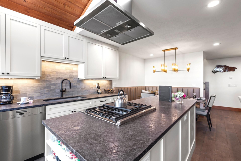 Others 3, Boulder Creek 3 Bedrooms BCC-1101 by KBM, Summit