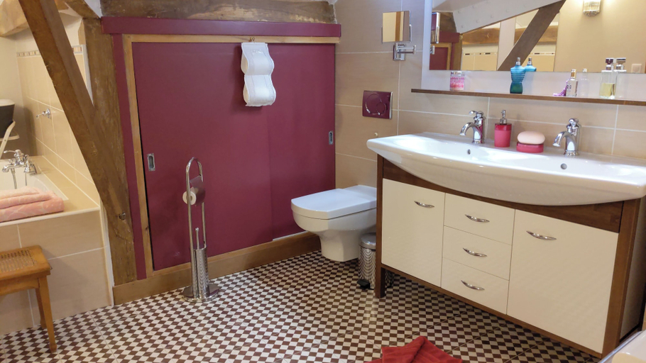 Bathroom 6
