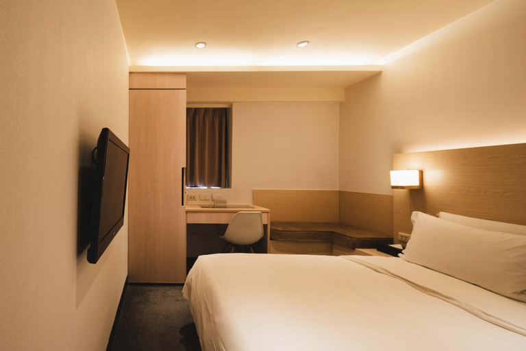 Bedroom 17