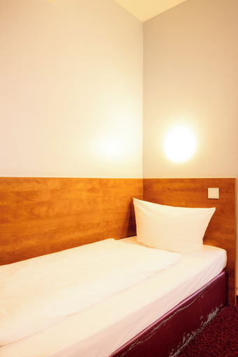 Bedroom 10