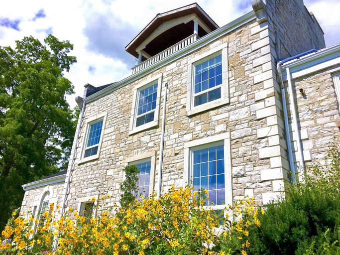 Exterior & Views 2, All Suites Whitney Manor, Lake Ontario