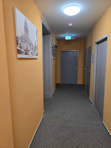Others 5, Hotel Pension Arche, Berlin