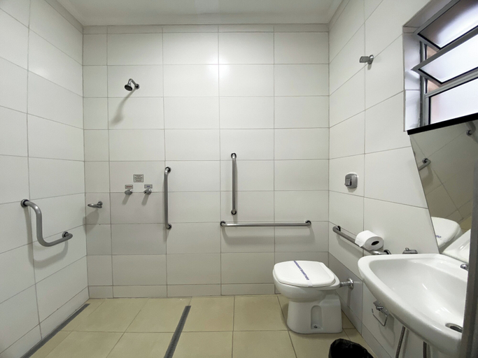 Bathroom 3, Hotel Graal Inn Queluz, Queluz