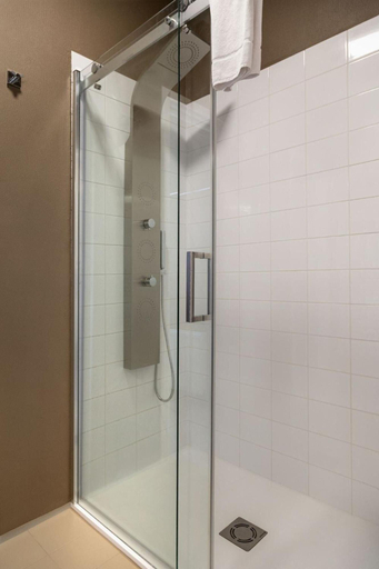 Bathroom 3, Sky Hotel Prague, Praha 6