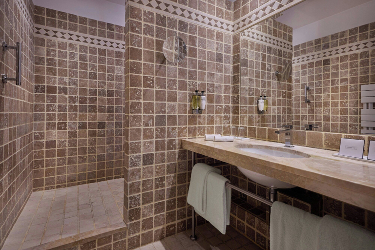 Bathroom 5, Hotel de Bourgtheroulde, Autograph Collection, Seine-Maritime