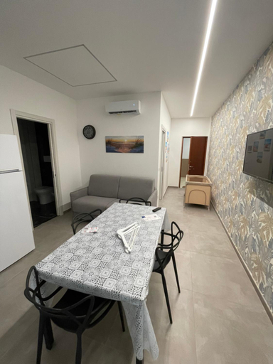 Others 3, M&M rooms Margherita di Savoia, Barletta-Andria-Trani
