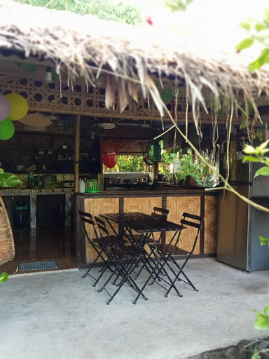 Food & Drinks 4, Weeroona Huts Homestay Pacifico, San Isidro