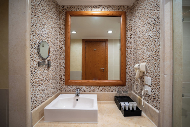Bathroom 5, SRNTY Sun Ray - Ex Serenity Alma Heights, Safaja
