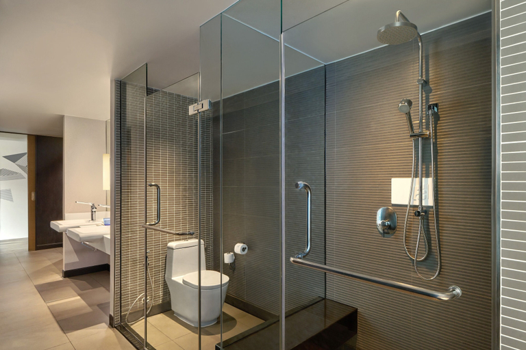 Bathroom 12