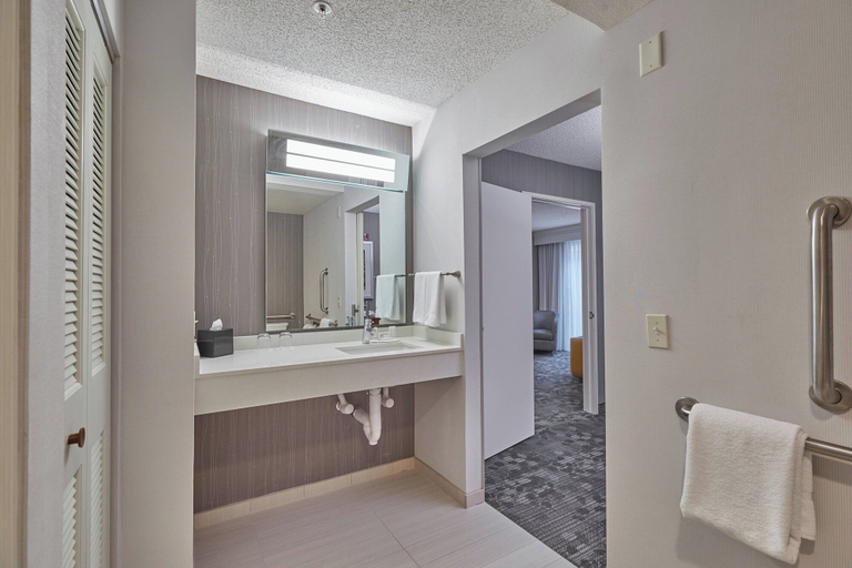 Bathroom 4, Courtyard by Marriott Eugene Springfield, Lane