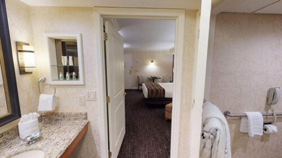 Bathroom 4, Eden Resort and Suites, BW Premier Collection, Lancaster