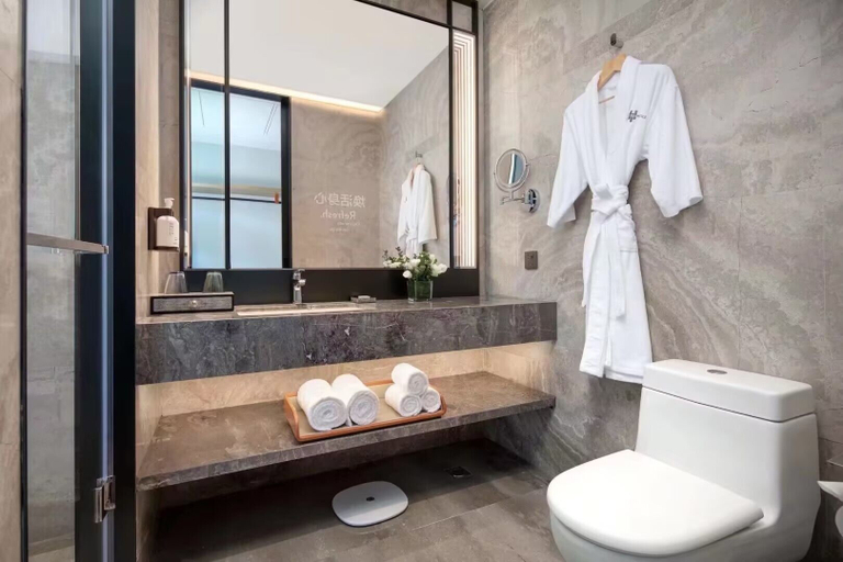 Bathroom 9
