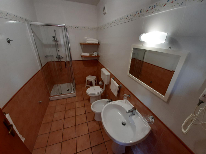 Bathroom 4, Messapia Hotel & Resort, Lecce