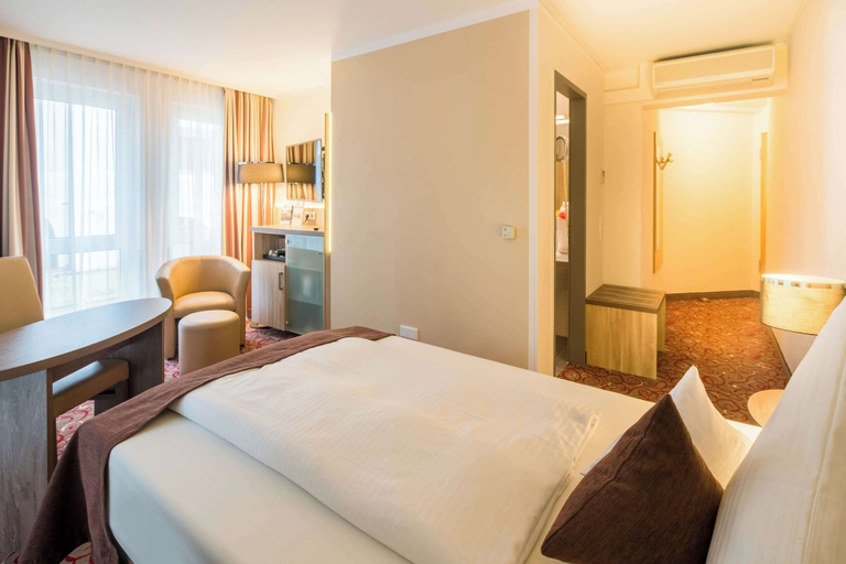 Bedroom 3, Best Western Plus Parkhotel Erding, Erding