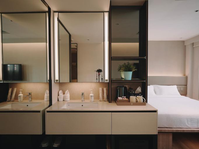 Bathroom 4