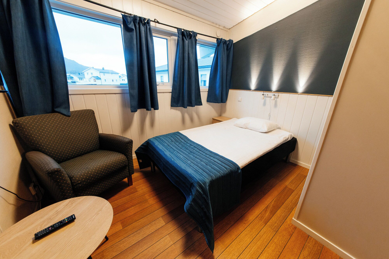 Bedroom 3, Myre Kysthotell, Øksnes