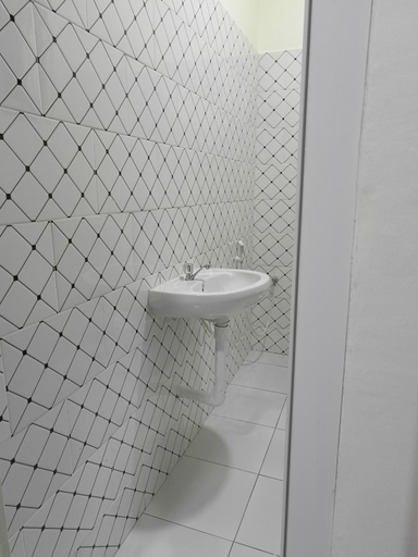 Bathroom 3, CEOs Apartments, Ilemela