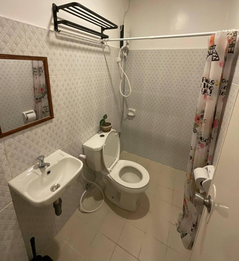 Bathroom 9