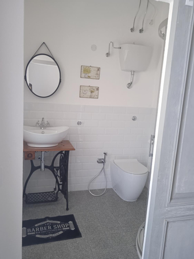 Others 2, Centralissima stanza con bagno privato, Sassari