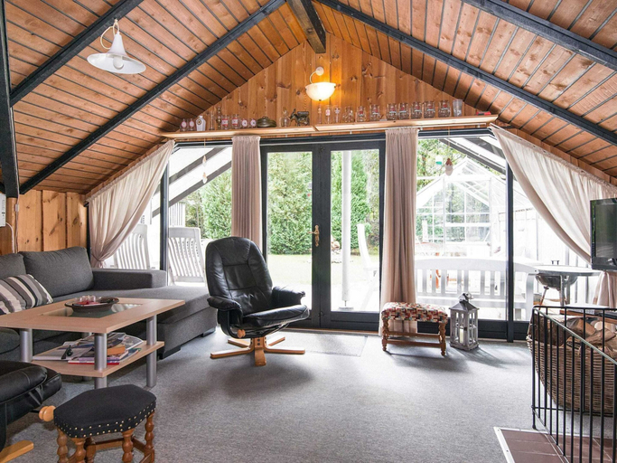 Others 5, Spacious Holiday Home in Ansager near Lake, Varde
