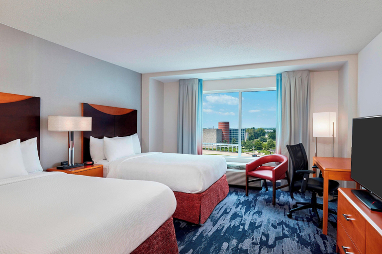 Bedroom 4, Fairfield Inn & Suites by Marriott Indianapolis Downtown, Indianapolis