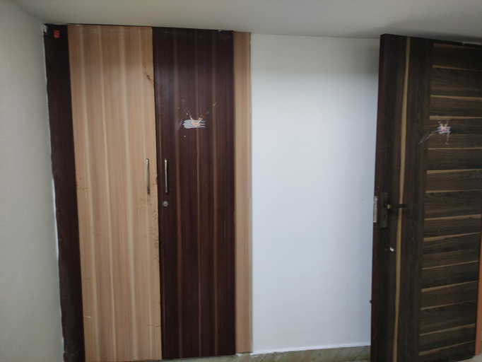 Others 5, Saptagiri house, Tiruvannamalai