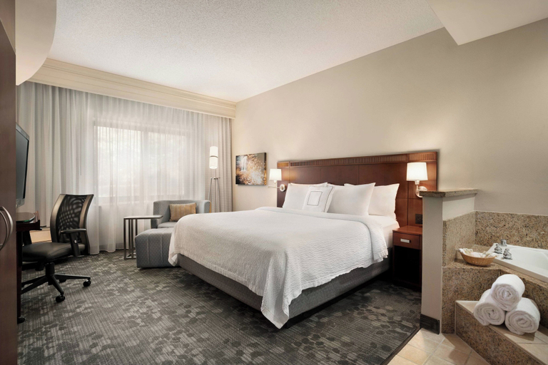Bedroom 4, Courtyard by Marriott Middletown Goshen, Orange