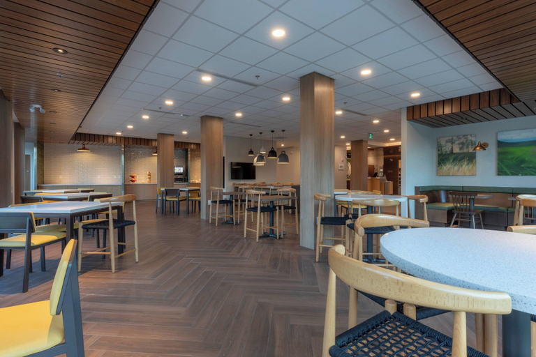 Food & Drinks 4, Fairfield Inn & Suites by Marriott Revelstoke, Columbia-Shuswap