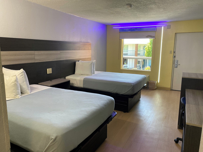 Bedroom 3, Rest and Relax Inn, Escambia